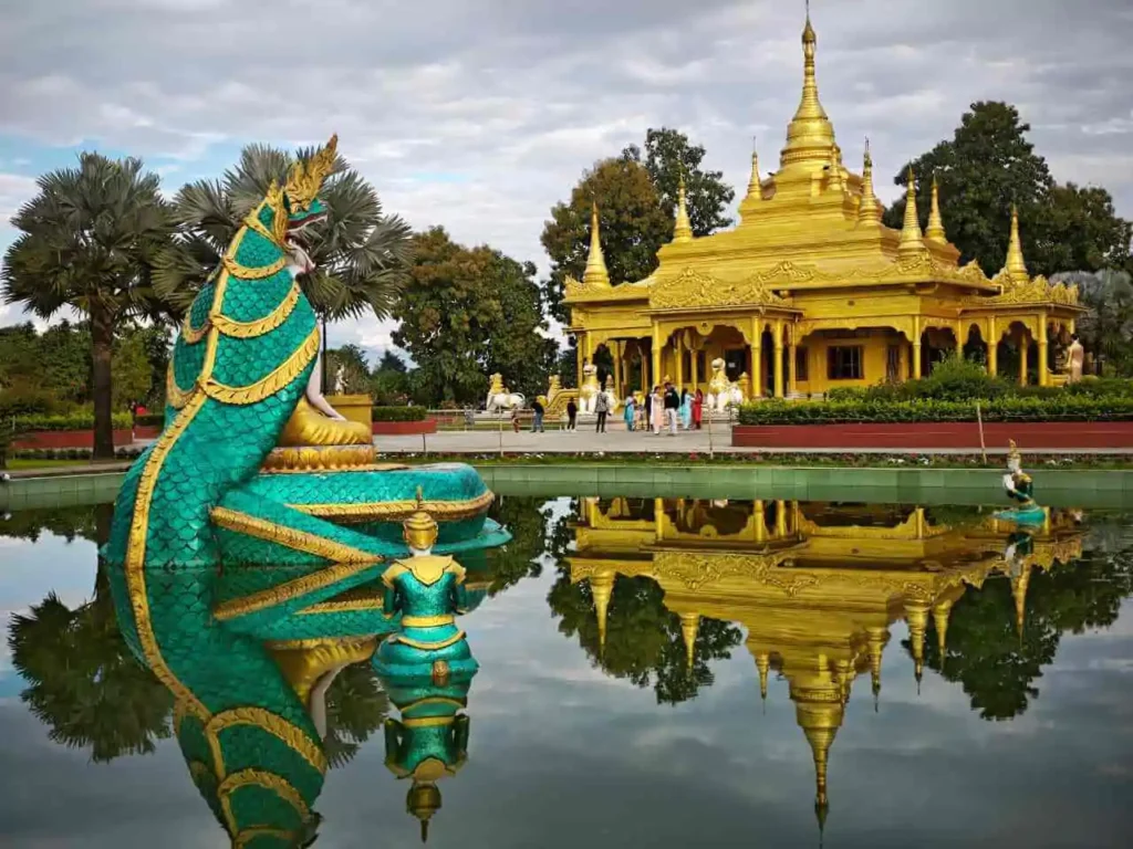 From the Golden Pagodas to the stone smiles of Cambodia 11 DAYS / 10 NIGHTS