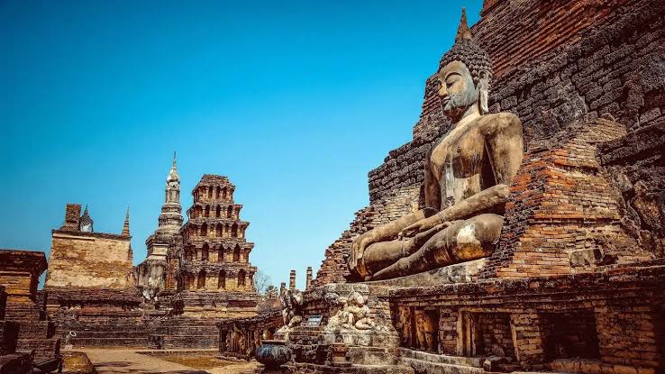 A 3-Country Southeast Asia Odyssey Cambodia, Thailand & Myanmar Journey: Angkor Wat, Bangkok, Chiang Mai, Bagan & Inle Lake 20 DAYS / 19 NIGHTS